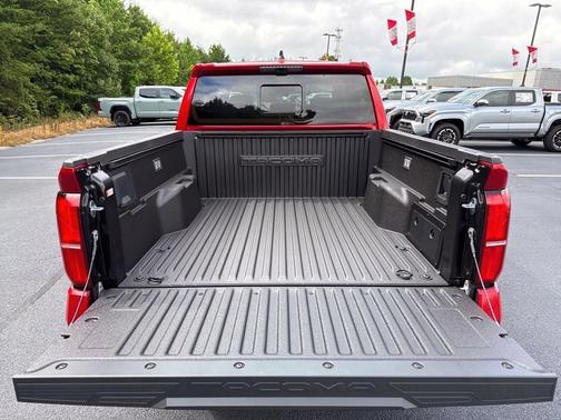2025 Toyota Tacoma Hybrid TRD Sport