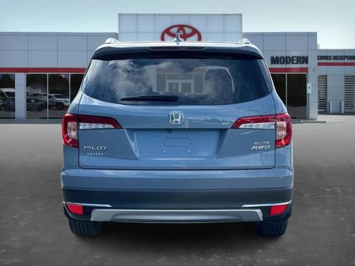 2022 Honda Pilot Elite