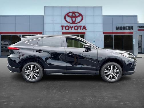 2022 Toyota Venza LE