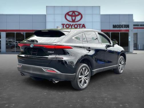 2022 Toyota Venza LE