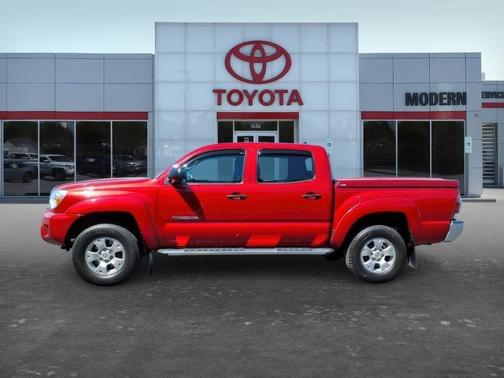 Red 2015 Toyota Tacoma