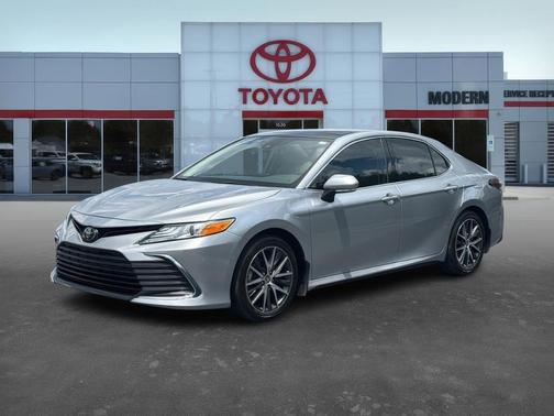 2024 Toyota Camry XLE