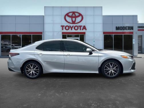 2024 Toyota Camry XLE