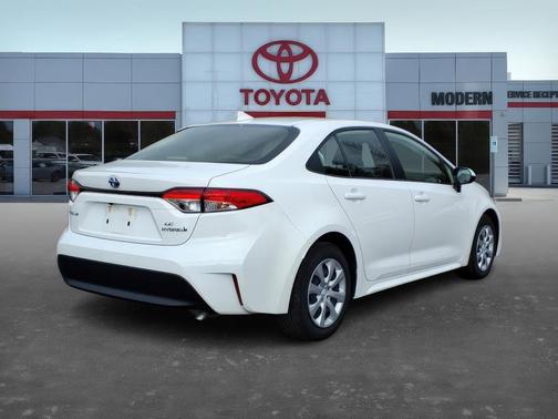 2024 Toyota Corolla Hybrid LE