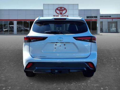 White 2026 Toyota Highlander Limited