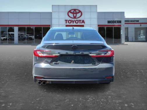 Black 2025 Toyota Camry SE