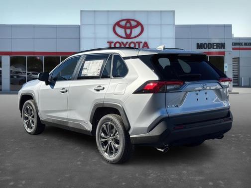 2025 Toyota RAV4 Hybrid XLE Premium