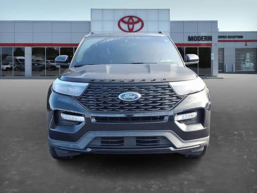 2024 Ford Explorer ST-Line