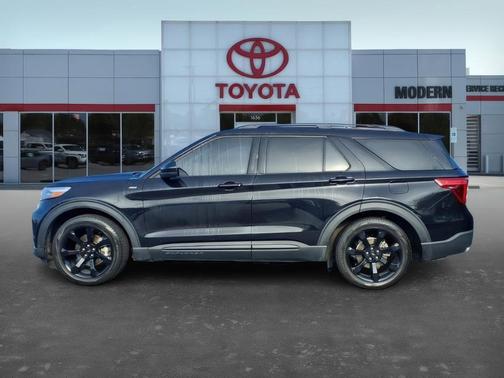 2024 Ford Explorer ST-Line