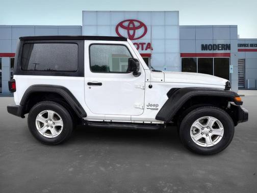 2019 Jeep Wrangler Sport