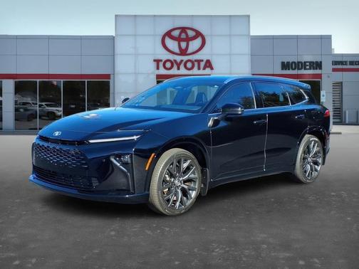 2025 Toyota Crown Signia LIMITED