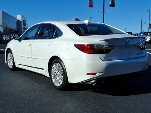 2016 Lexus ES 350 Base