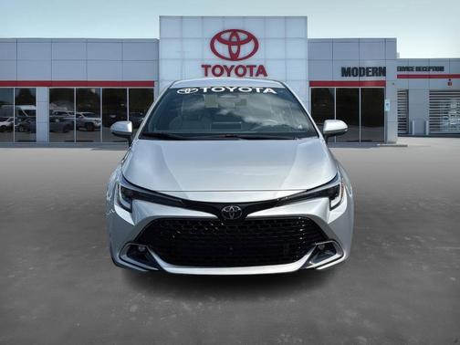 2025 Toyota Corolla Hatchback XSE