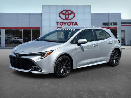 2025 Toyota Corolla Hatchback XSE