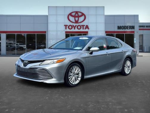 2019 Toyota Camry XLE