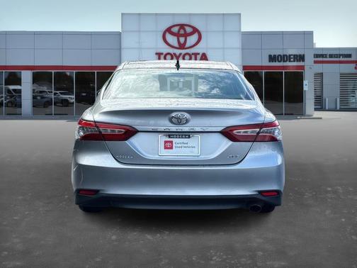 2019 Toyota Camry XLE