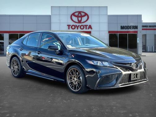 2024 Toyota Camry SE Nightshade