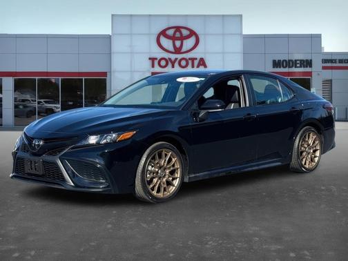 2024 Toyota Camry SE Nightshade