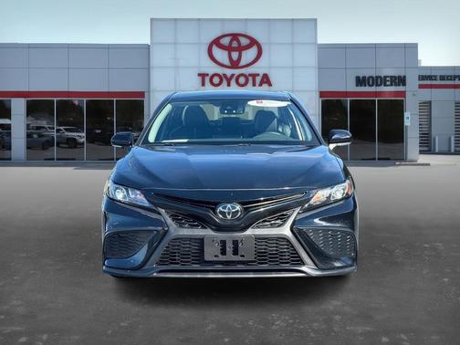 2024 Toyota Camry SE Nightshade