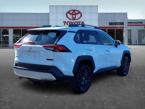 2022 Toyota RAV4 Adventure