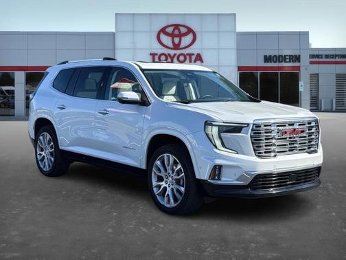 2024 GMC Acadia Denali