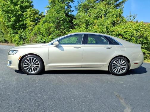 Gold 2017 Lincoln MKZ Select