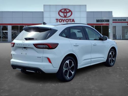 2023 Ford Escape ST-Line Select