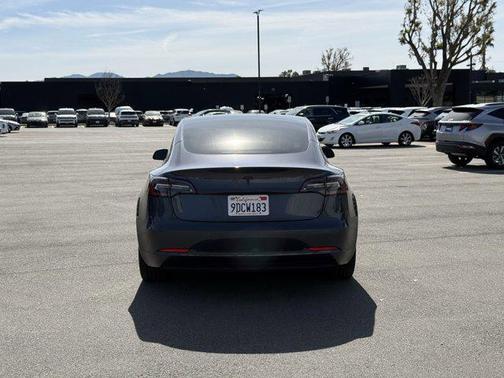 2022 Tesla Model 3 Standard Range