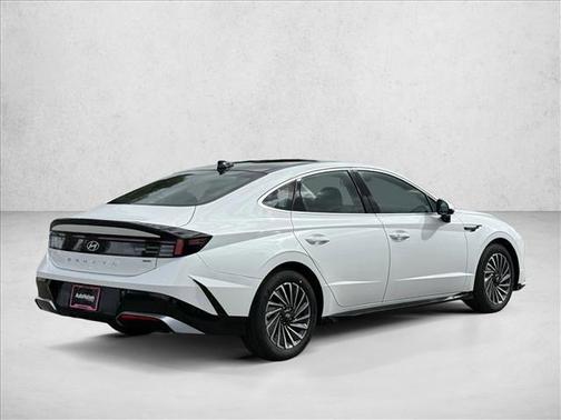 2026 Hyundai SONATA Hybrid SE