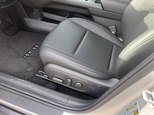 2025 Hyundai IONIQ 6 SEL