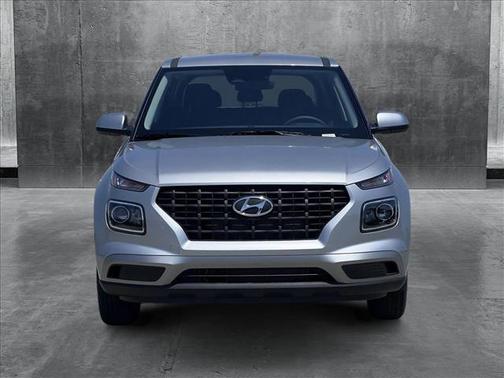 2025 Hyundai VENUE SE