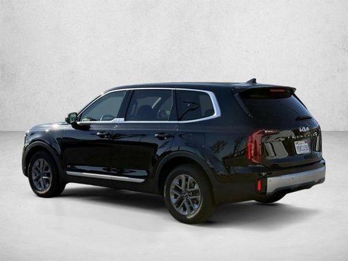 Ebony Black 2023 Kia Telluride LX