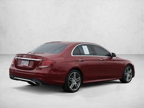 designo Cardinal Red Metallic 2017 Mercedes-Benz E-Class E 300 Sport
