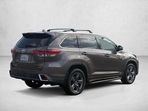 2018 Toyota Highlander Hybrid Platinum