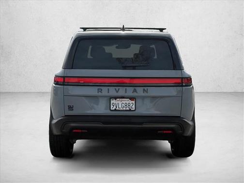 2026 Rivian R1S Dual-Motor Max Pack