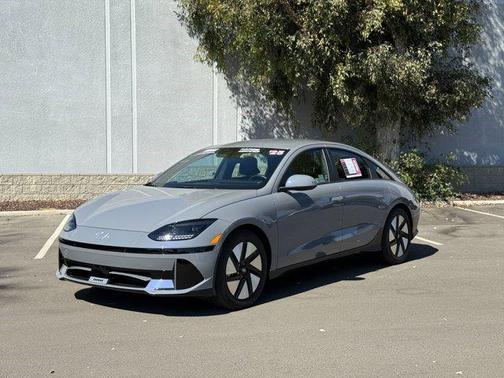 2025 Hyundai IONIQ 6 SE