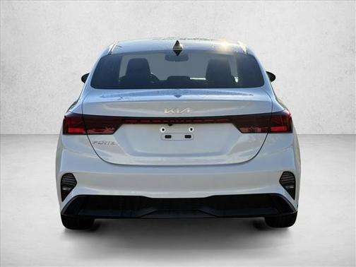 Snow White Pearl 2024 Kia Forte LXS
