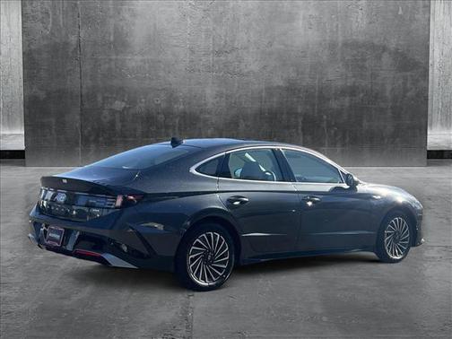 2025 Hyundai SONATA Hybrid Limited