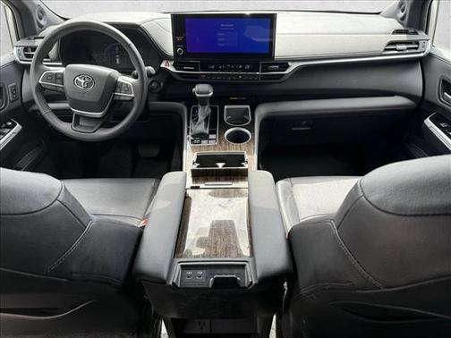 Celestial Silver Metallic 2025 Toyota Sienna Limited