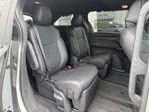 Celestial Silver Metallic 2025 Toyota Sienna Limited