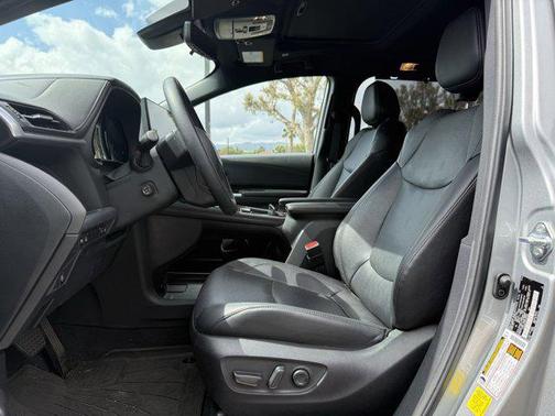 Celestial Silver Metallic 2025 Toyota Sienna Limited