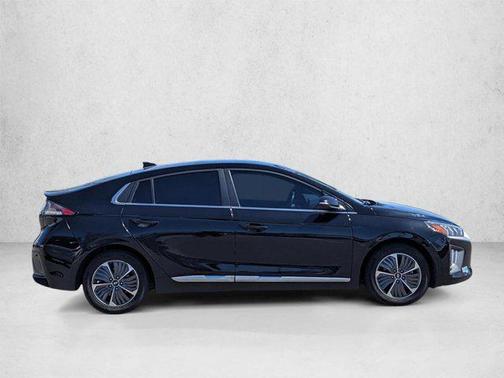 Black Noir Pearl 2022 Hyundai IONIQ Plug-In Hybrid SEL