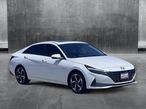 2022 Hyundai ELANTRA Limited