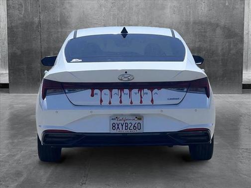 2022 Hyundai ELANTRA Limited