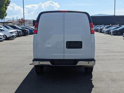 2021 Chevrolet Express 2500 RWD 2500 Regular Wheelbase WT