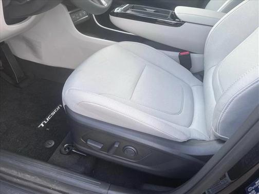 2025 Hyundai TUCSON Plug-In Hybrid SEL