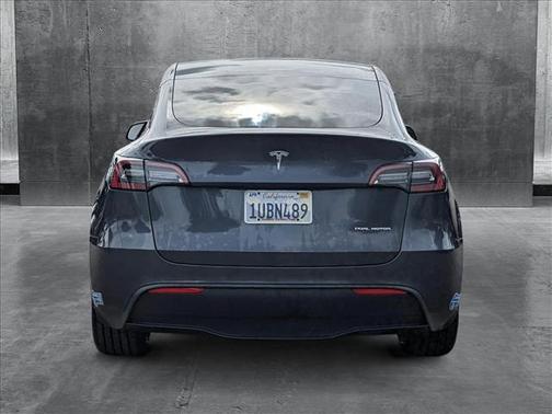 2021 Tesla Model Y Long Range Dual Motor All-Wheel Drive