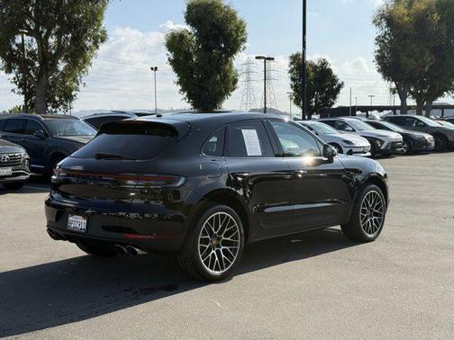2020 Porsche Macan S