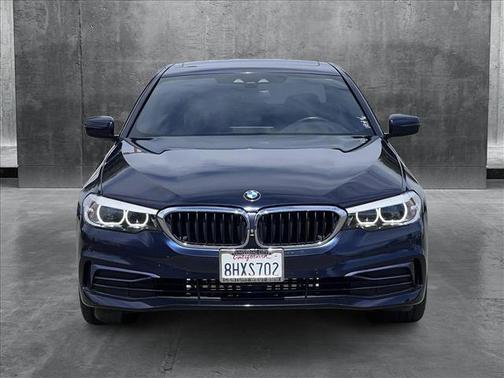 2019 BMW 530 530i