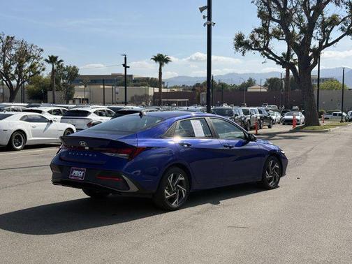 2025 Hyundai ELANTRA Sport